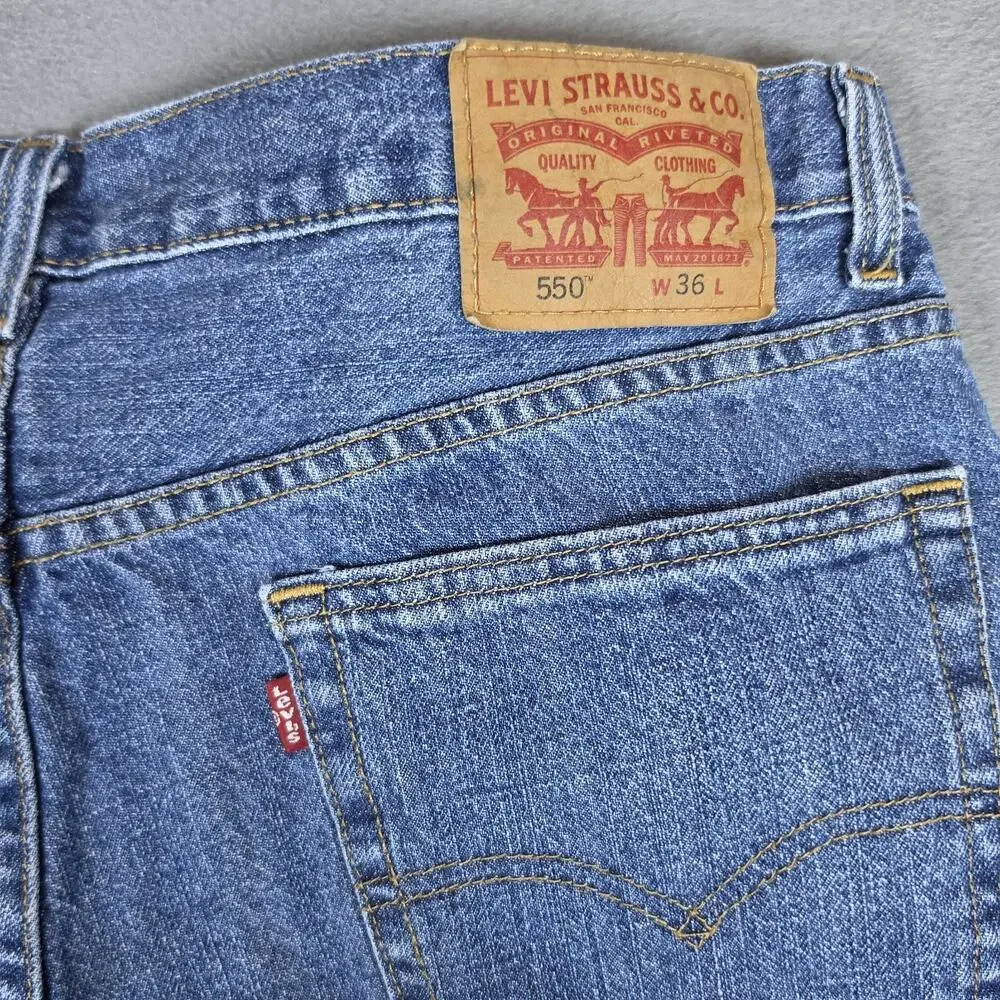 Levi's 469 Loose Denim Shorts Mens W36 Blue Medium Wash Relaxed Casual